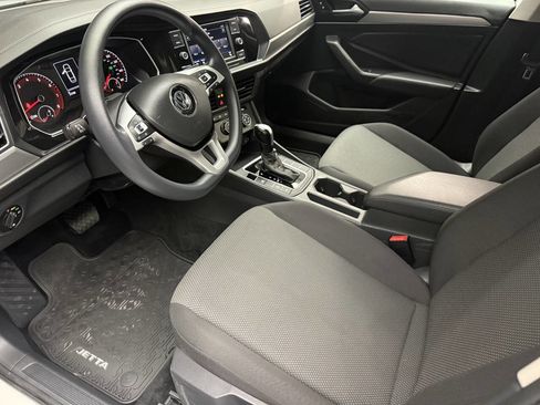 Used 2019 Volkswagen Jetta S w/ Driver Assistance Package image 11