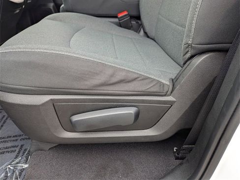 Used 2022 RAM 1500 Classic Warlock image 9