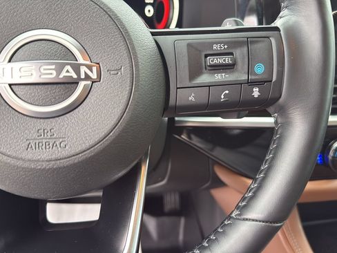 Used 2022 Nissan Pathfinder Platinum w/ Cargo Package AWD/4WD image 15