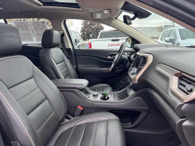 Used 2023 GMC Acadia Denali w/ Denali Ultimate Package AWD/4WD image 13