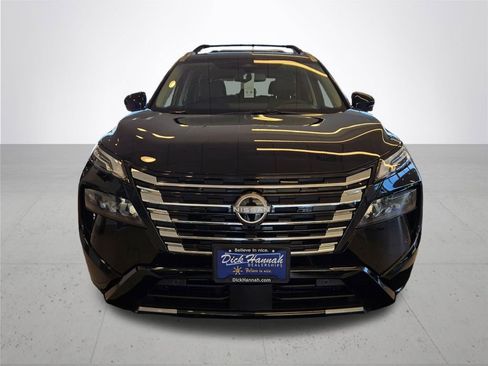 New 2026 Nissan Rogue Platinum image 3