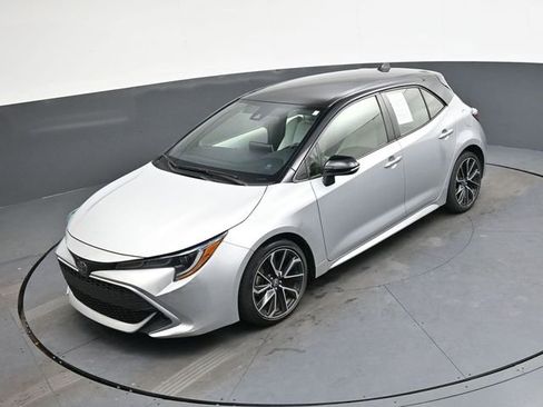 Used 2021 Toyota Corolla XSE image 27