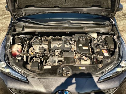 Used 2019 Toyota Prius Limited image 18