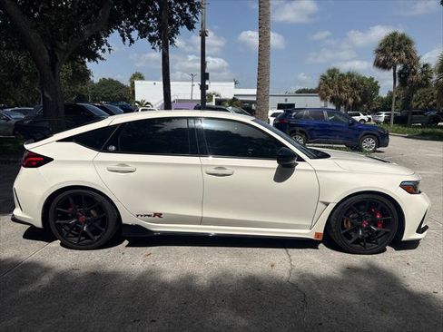 Used 2023 Honda Civic Type R image 6