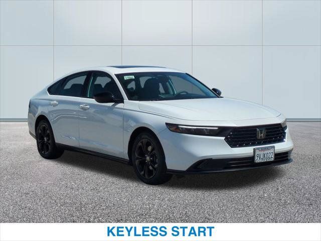 Certified 2025 Honda Accord SE image 4