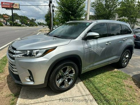 Used 2019 Toyota Highlander Limited Platinum AWD/4WD image 19