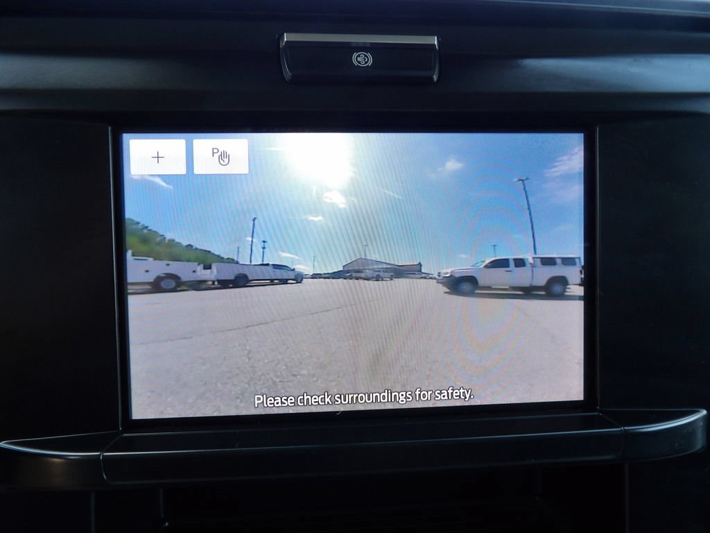 Used 2025 Ford F550 4x4 Crew Cab image 24