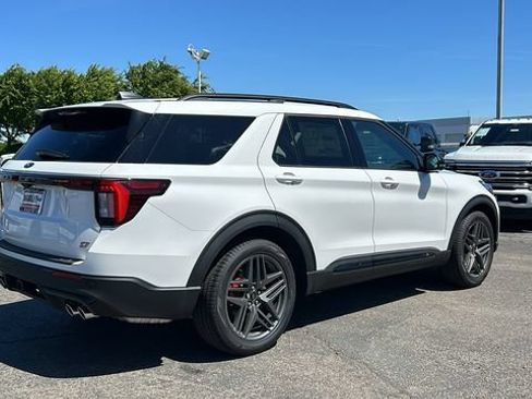 New 2026 Ford Explorer ST w/ Sun And Sound Package AWD/4WD image 3