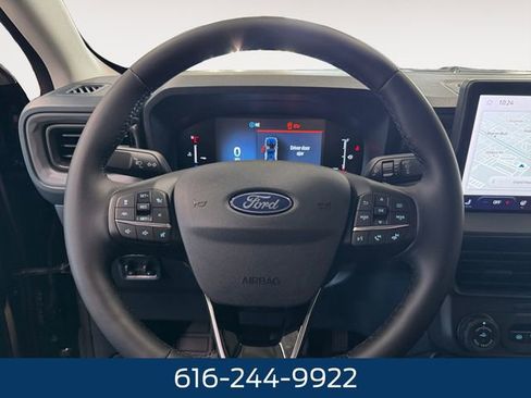 New 2025 Ford Maverick Lariat w/ Black Appearance Package image 9