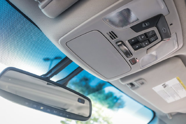Used 2016 Toyota Sienna Limited Premium FWD image 35