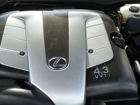 Used 2003 Lexus SC 430 Convertible image 34