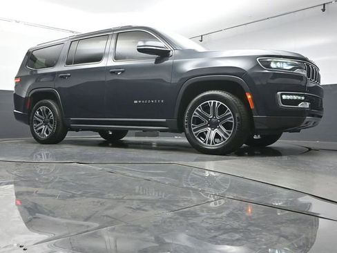 Used 2022 Jeep Wagoneer Series III w/ Flexible Seating Group image 40