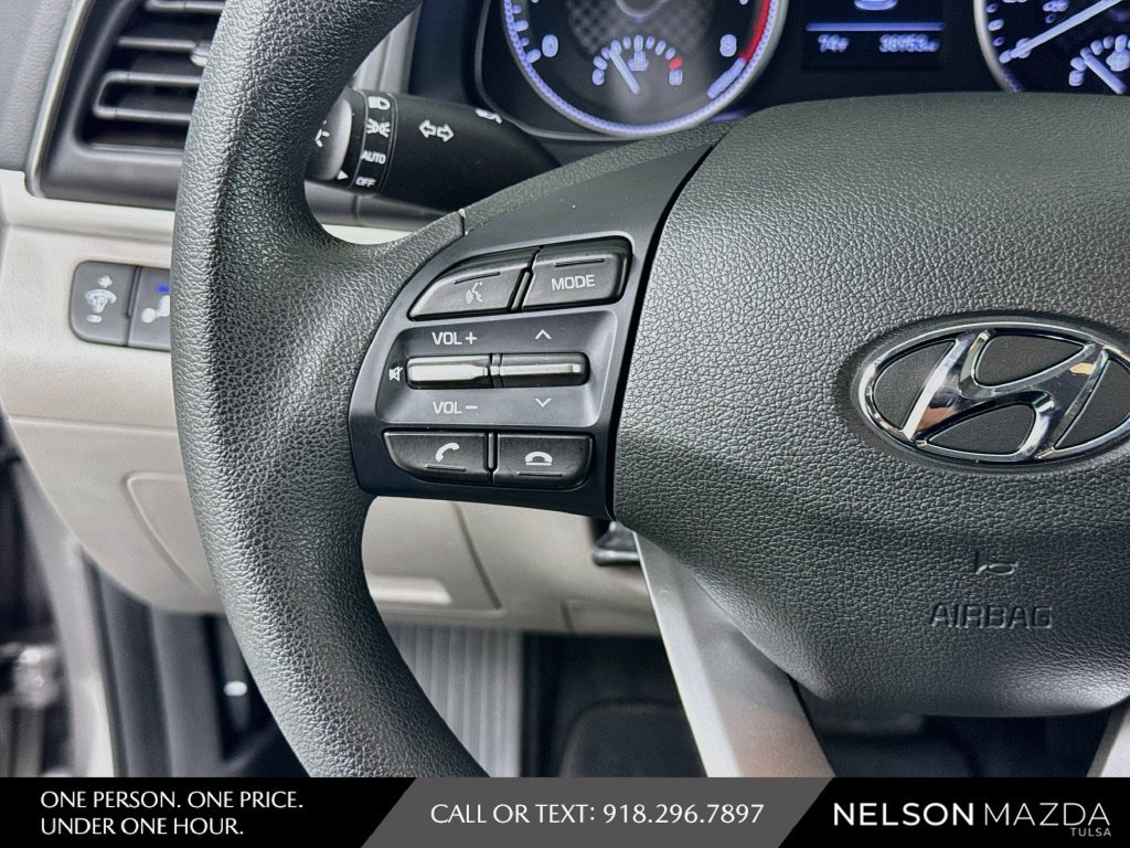 Used 2020 Hyundai Elantra SEL FWD image 22
