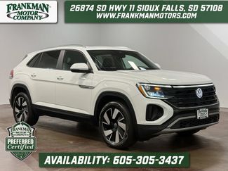 Used 2024 Volkswagen Atlas Cross Sport SE w/ Panoramic Sunroof Package AWD/4WD video 1