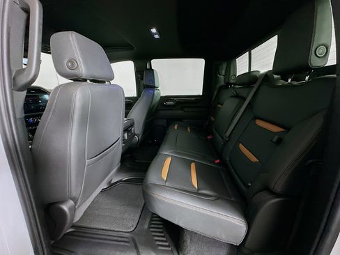 Used 2024 GMC Sierra 2500 AT4 w/ AT4 Premium Plus Package image 28