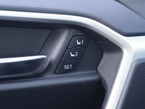 Used 2021 Toyota RAV4 XLE Premium AWD/4WD image 45