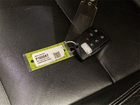 Used 2021 Chevrolet Tahoe Z71 w/ Z71 Signature Package image 19