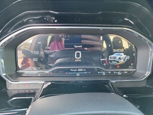 Used 2024 GMC Sierra 1500 Elevation image 26