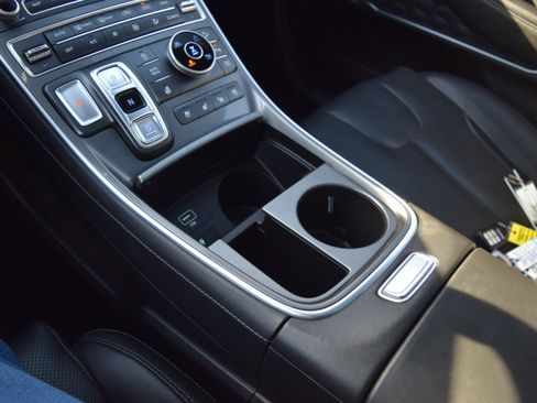 Used 2022 Hyundai Santa Fe Calligraphy image 20