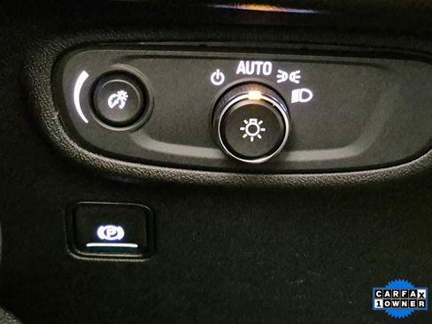 Used 2019 GMC Terrain SLE image 16