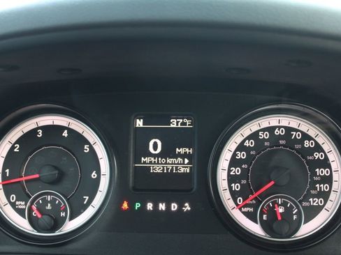 Used 2015 RAM 1500 Express image 29