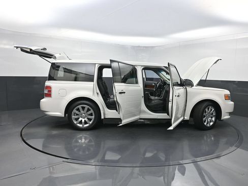 Used 2012 Ford Flex Limited FWD image 33