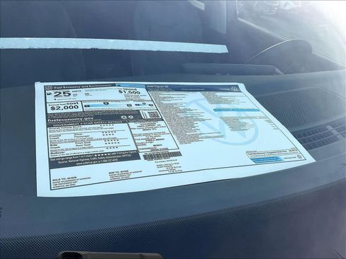 New 2026 Volkswagen Tiguan SE image 17