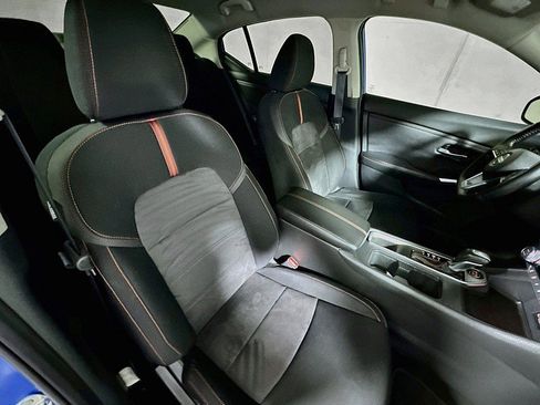 Used 2023 Nissan Sentra SR w/ Trunk Package FWD image 25