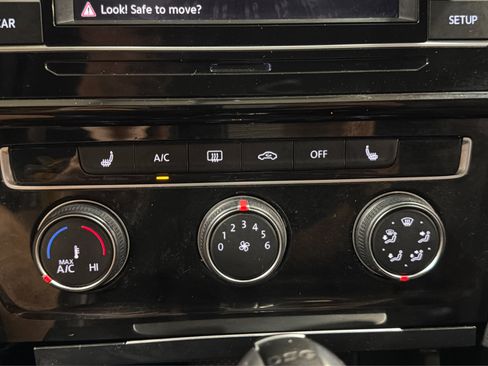 Used 2018 Volkswagen GTI S FWD image 31