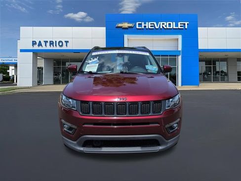 Used 2021 Jeep Compass Latitude w/ Sun and Sound Group AWD/4WD image 5