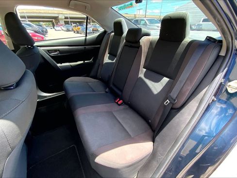 Used 2019 Toyota Corolla LE FWD image 29