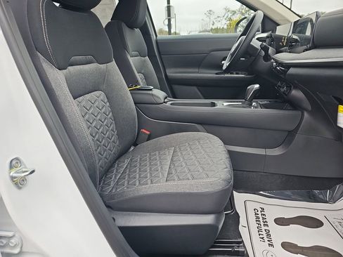 New 2026 Nissan Kicks SV w/ SV Premium Package FWD image 12