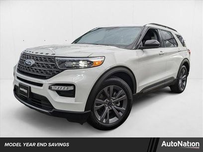 New 2024 Ford Explorer XLT w/ Equipment Group 202A