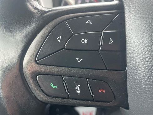 Used 2022 Dodge Charger SXT RWD image 23