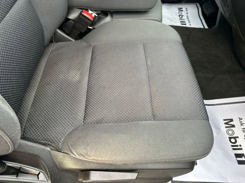 Used 2018 Chevrolet Silverado 1500 LT w/ All Star Edition image 27