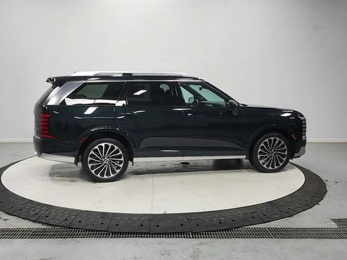 Used 2026 Hyundai Palisade Calligraphy FWD image 9