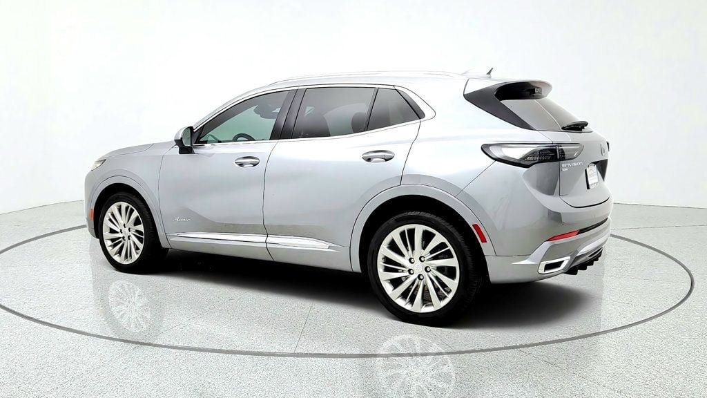 Used 2024 Buick Envision Avenir AWD/4WD image 7