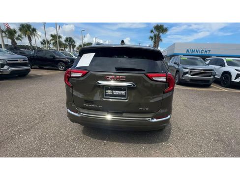 Used 2023 GMC Terrain Denali AWD/4WD image 3