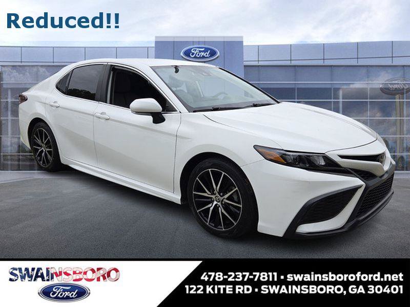 Used 2023 Toyota Camry SE AWD/4WD image 1