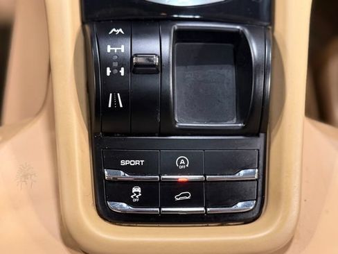 Used 2012 Porsche Cayenne AWD/4WD image 35