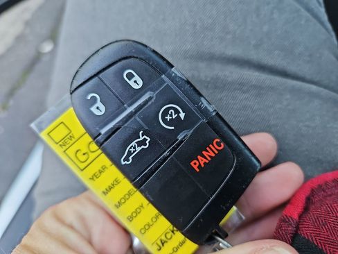 Used 2023 Dodge Challenger GT image 30