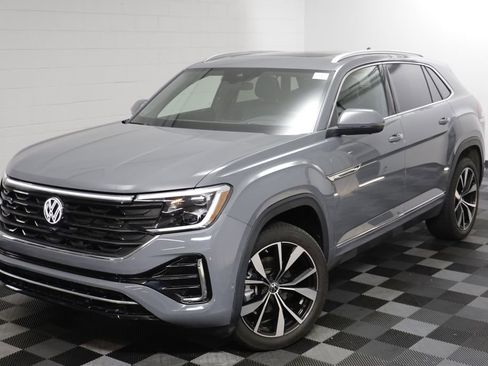 Used 2025 Volkswagen Atlas Cross Sport SEL Premium R-Line AWD/4WD image 2