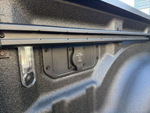 New 2026 RAM 1500 Big Horn AWD/4WD image 17