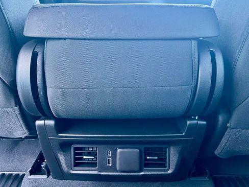 New 2026 GMC Sierra 1500 Elevation image 24