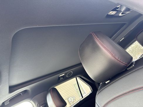 Used 2023 Ford Explorer ST-Line w/ Class IV Trailer Tow Package image 31