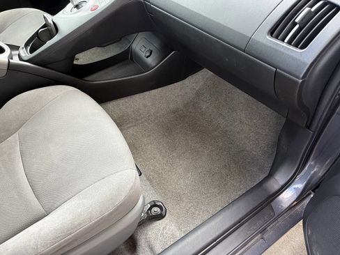 Used 2013 Toyota Prius Two image 14