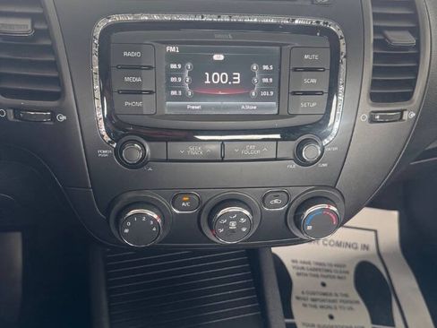 Used 2017 Kia Forte LX w/ LX Popular Package FWD image 12