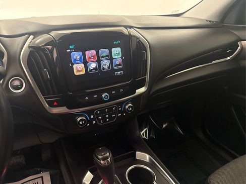 Used 2019 Chevrolet Traverse LT FWD image 40