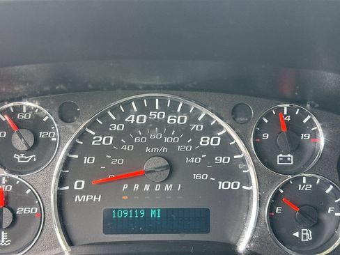 Used 2021 GMC Savana 2500 RWD image 12