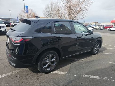New 2026 Honda HR-V LX image 5